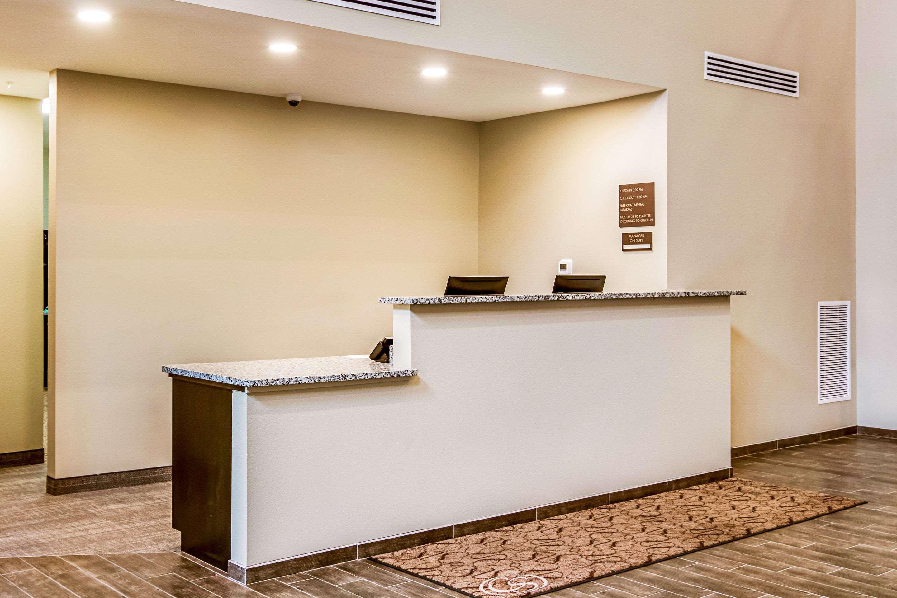Comfort Suites Wooster Near University Campus Exterior foto